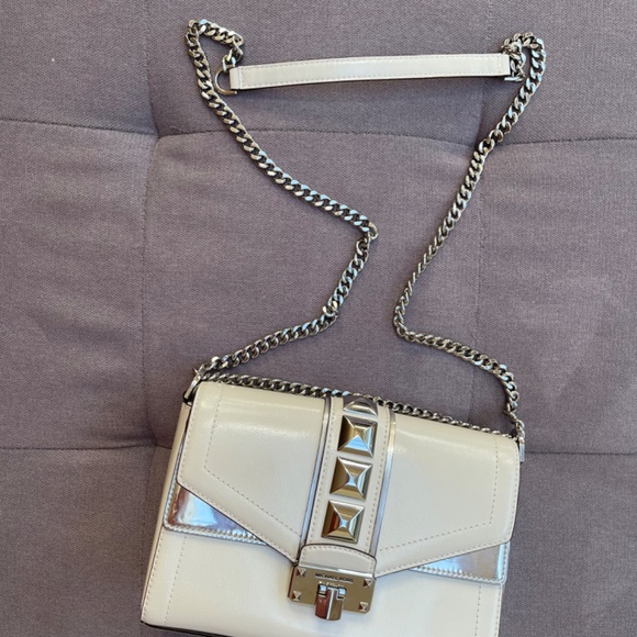 Like New Michael Kors bag - Picture 6 of 7